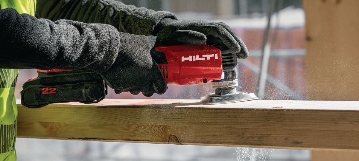Wood sanding with SMT 6-22, cropped version for PDP